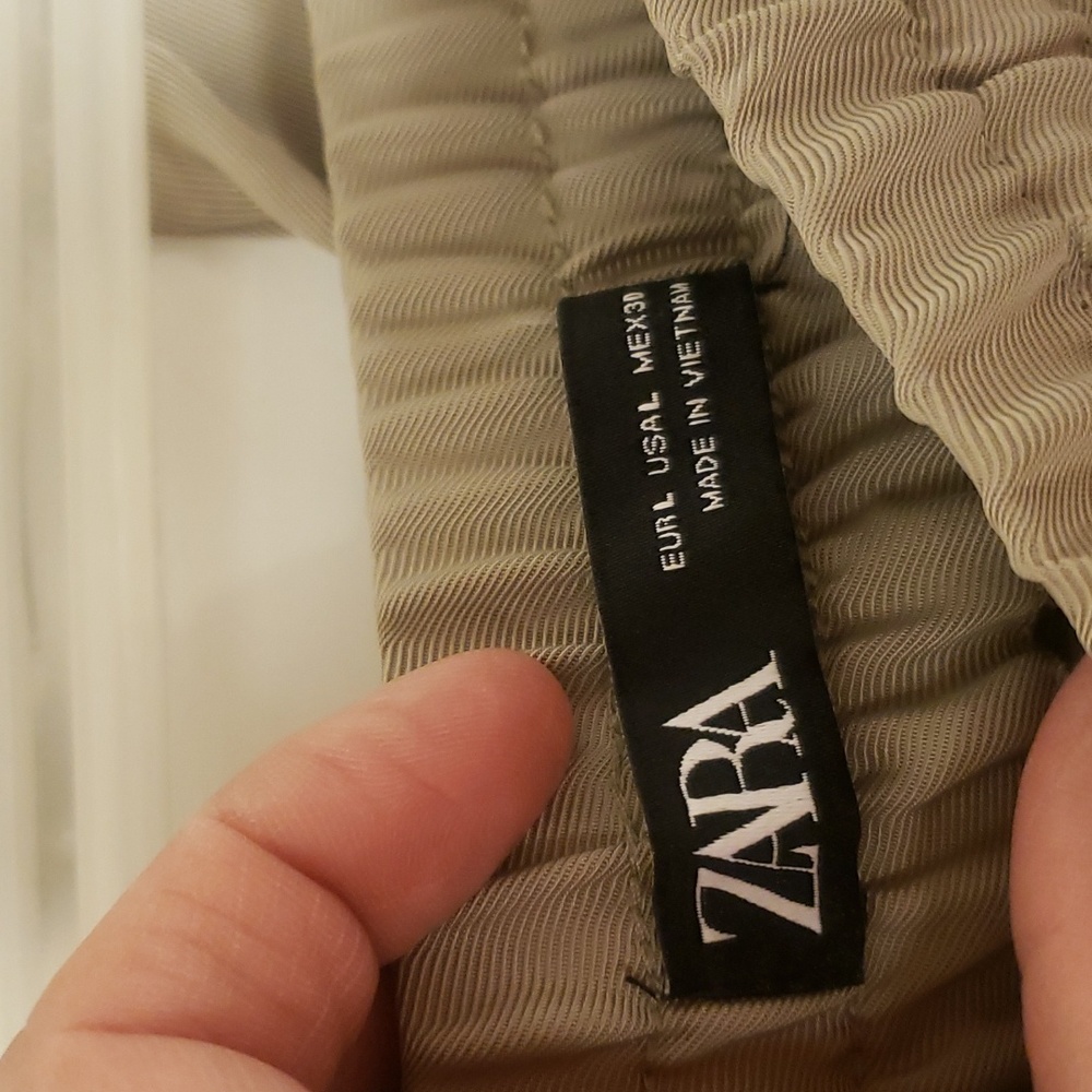 Zara Casual Tan Pants (L) - Picture 6 of 9